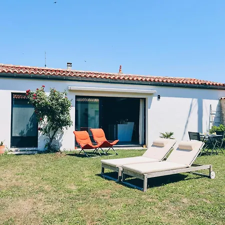 Διαμέρισμα Petit Albert, Confortable, Proche De La Rochelle Aytré